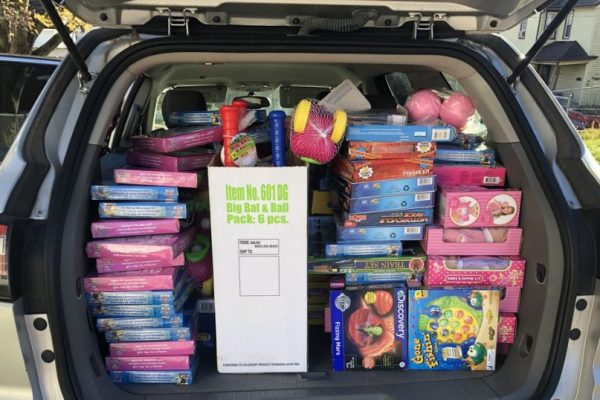 This Reader & Her Family are Helping to Make Sure Children Have Gifts to Open on Christmas Morning