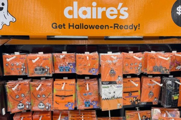 Get Claire’s Disney Halloween Accessories at Walmart for Only $7!